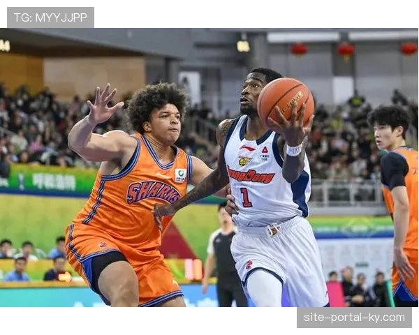 上海力克北控 洛夫顿24分10板内线策应控场获验证